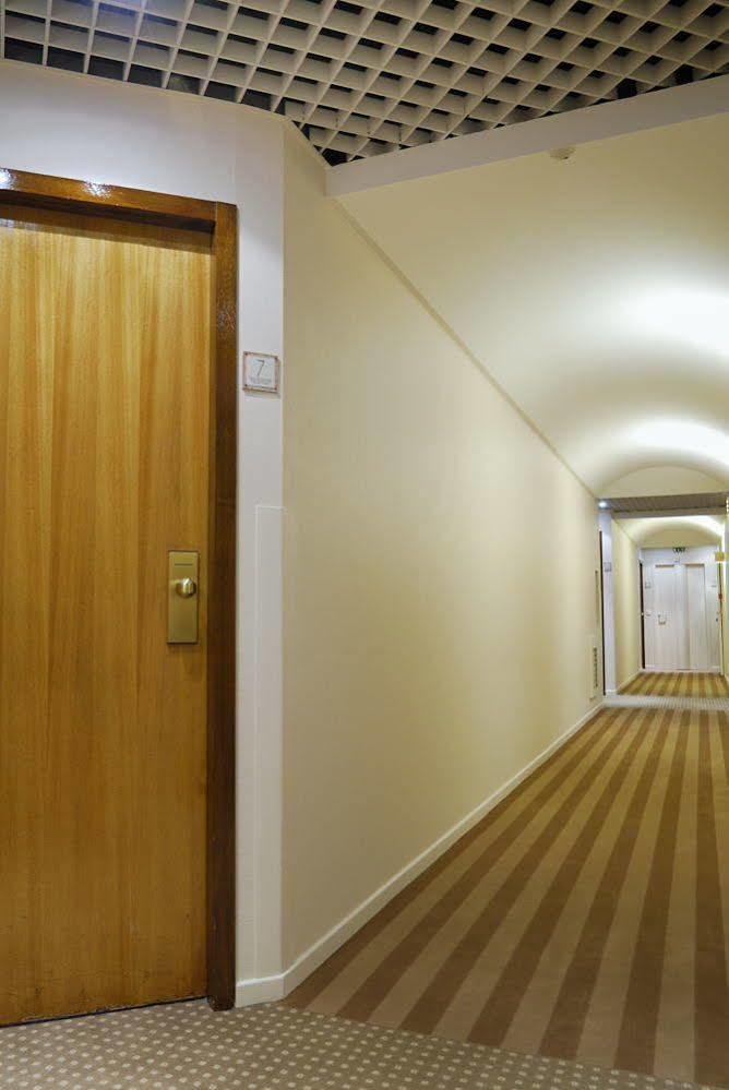 Hotel Hospitel Paris Bagian luar foto